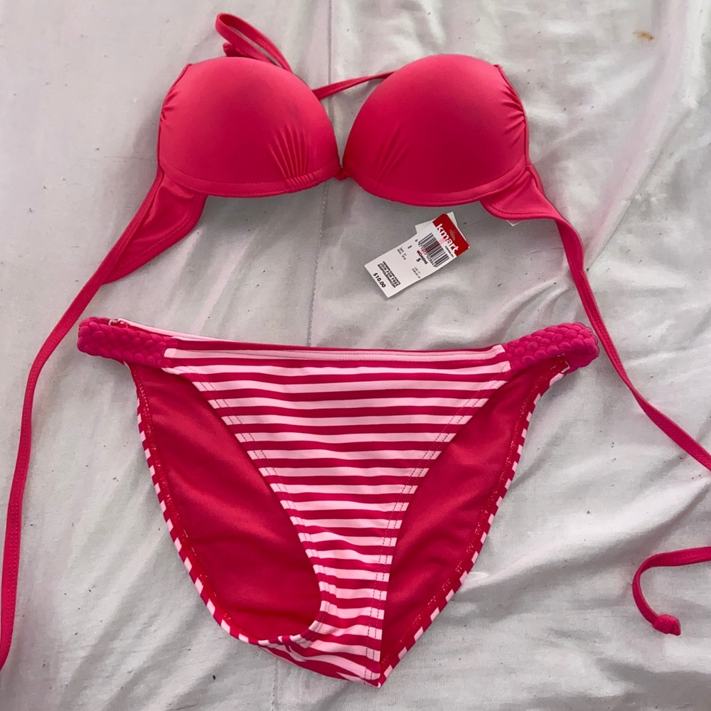 BUNDLE || Bikini Set - Picture 2 of 5